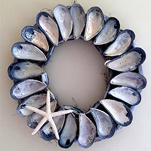 Ragged Island Wreath